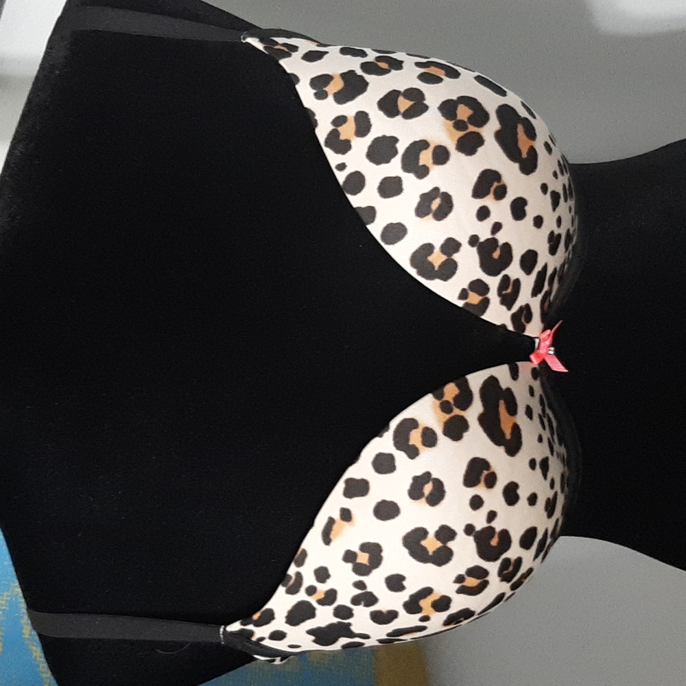 Victoria Secret Plunge cheetah print bra
